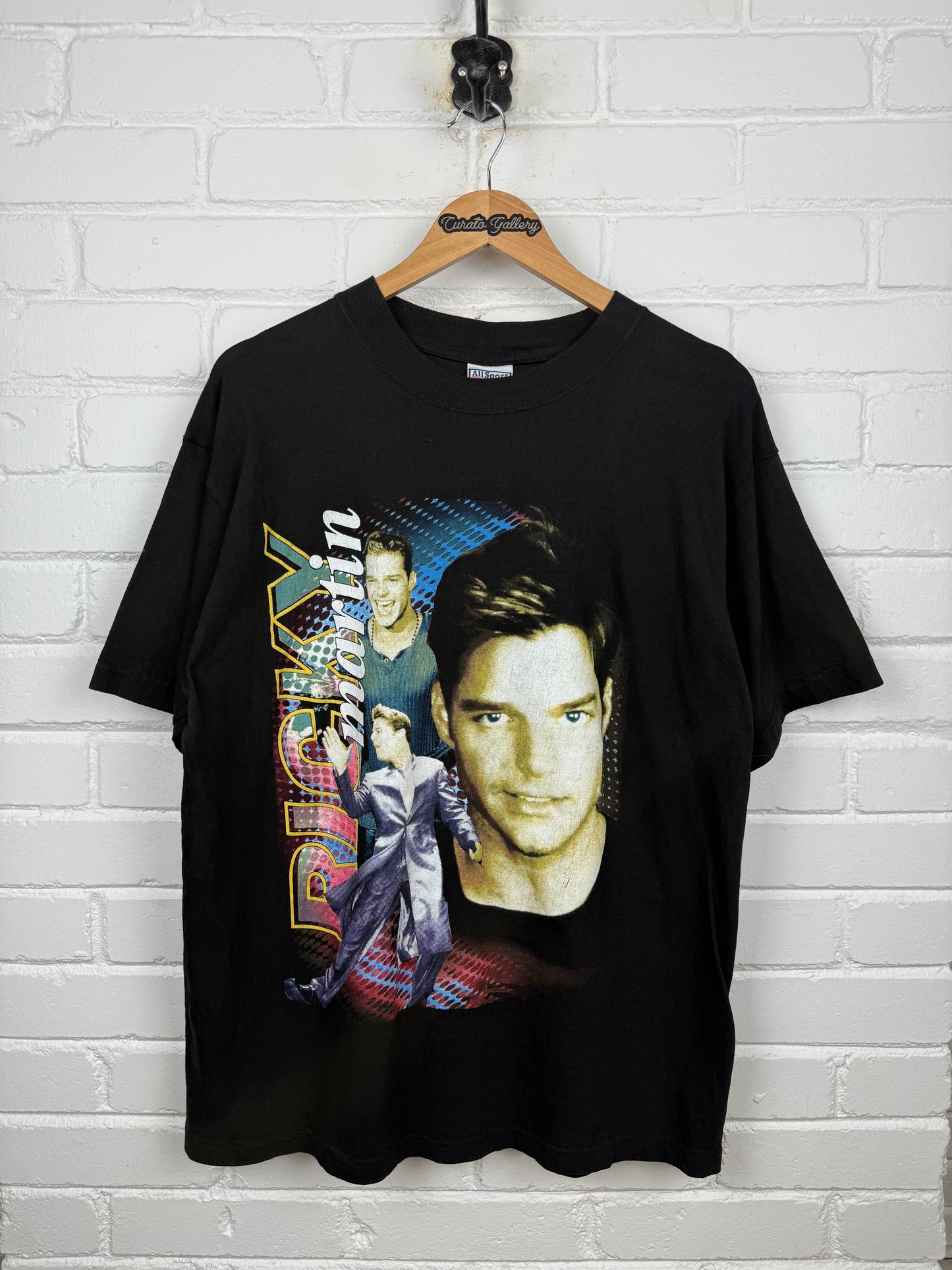 Vintage Ricky Martin Living La Vida Loca Parking Lot Spanish Music T Shirt Size L
