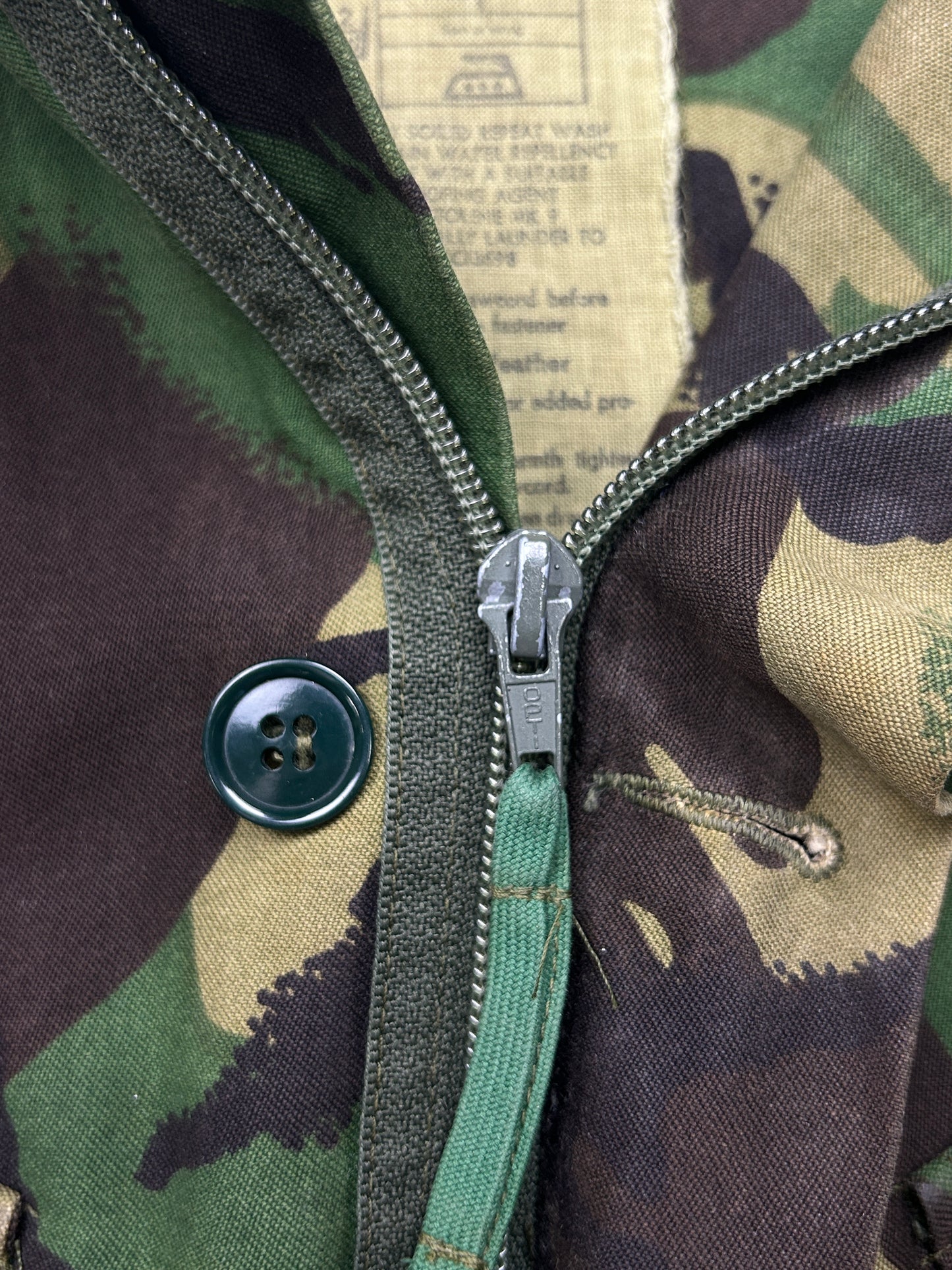 Vintage 90s British Army Woodland Camoflauge Smock Combat Full Zip Jacket Size L