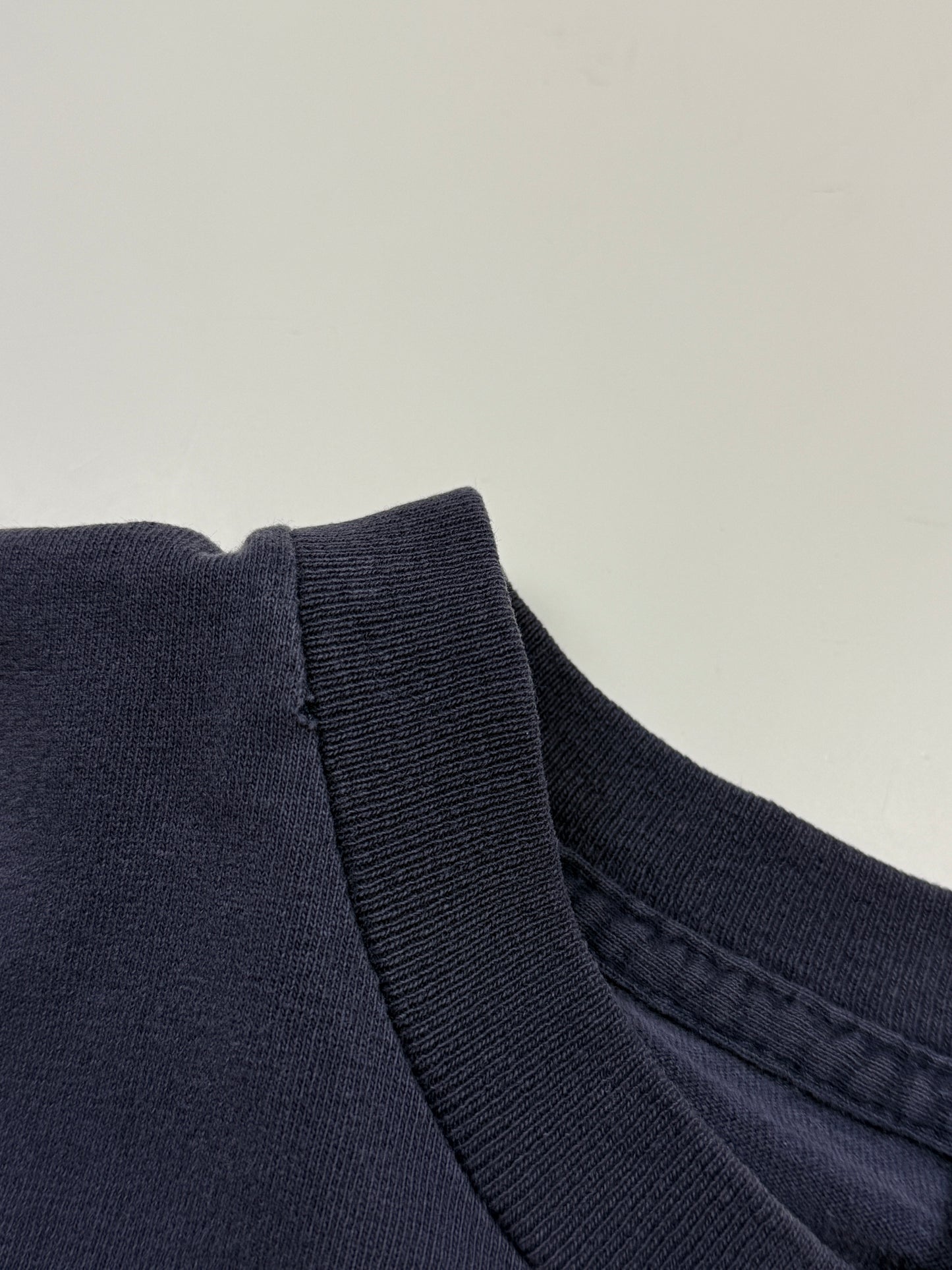 Vintage Y2K Phat Farm Big Logo Flag USA Graphic T Shirt Size L Navy Blue