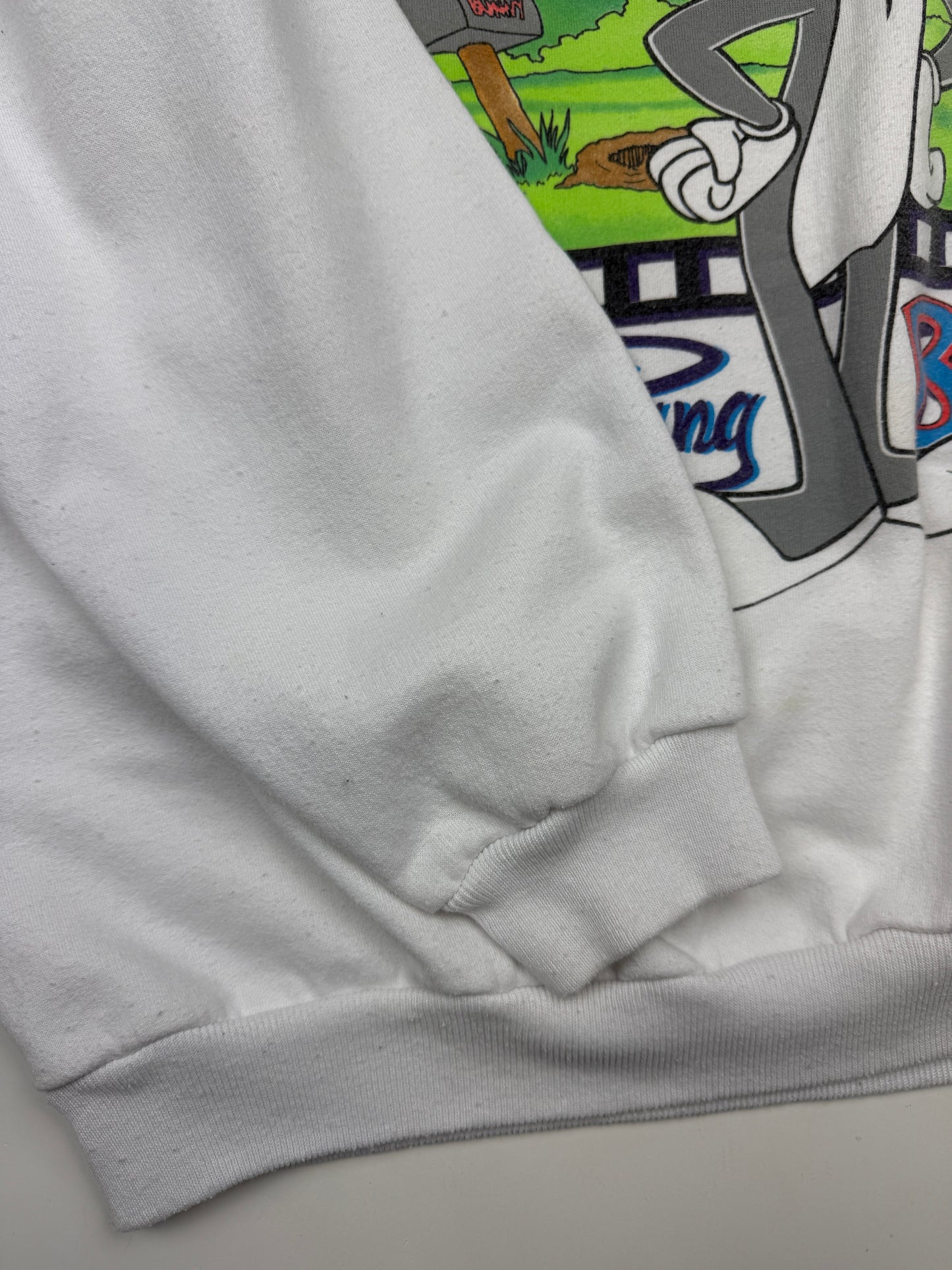 Vintage 90s Looney Tunes Classics Bugs Bunny Cartoon Film Sweatshirt Size XL