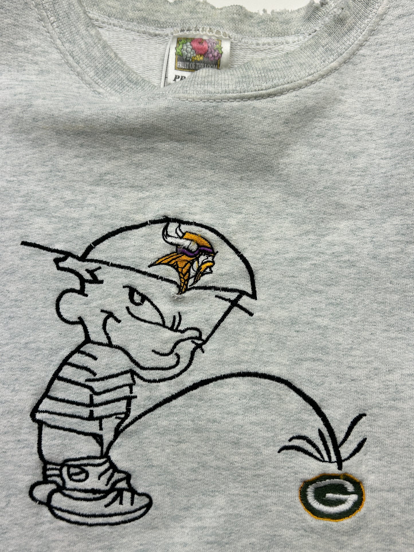 Vintage 90s Minnesota Vikings Calvin Peeing On Packers NFL Sweatshirt Size XL