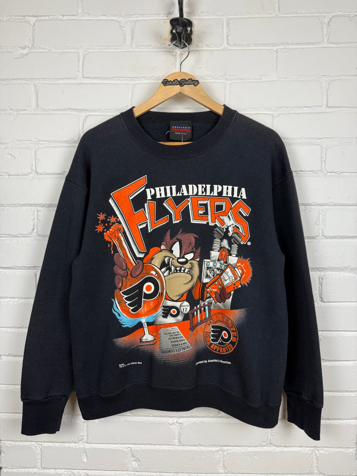 Vintage 1995 Philadelphia Flyers NHL Looney Tunes Taz Tested Scientist Crewneck Sweatshirt Size M