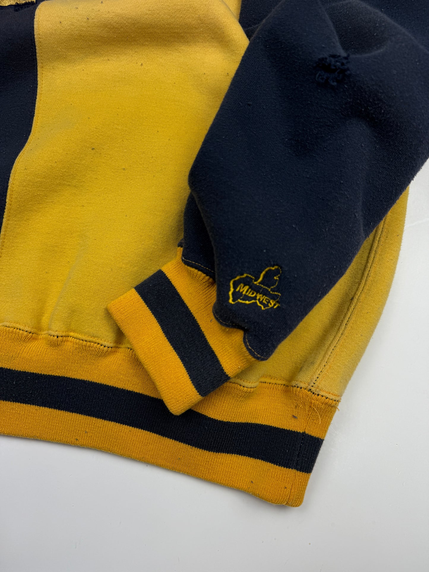 Vintage 90s Notre Dame Fighting Irish Embroidered Logo Split Two Tone Sweatshirt Size XL