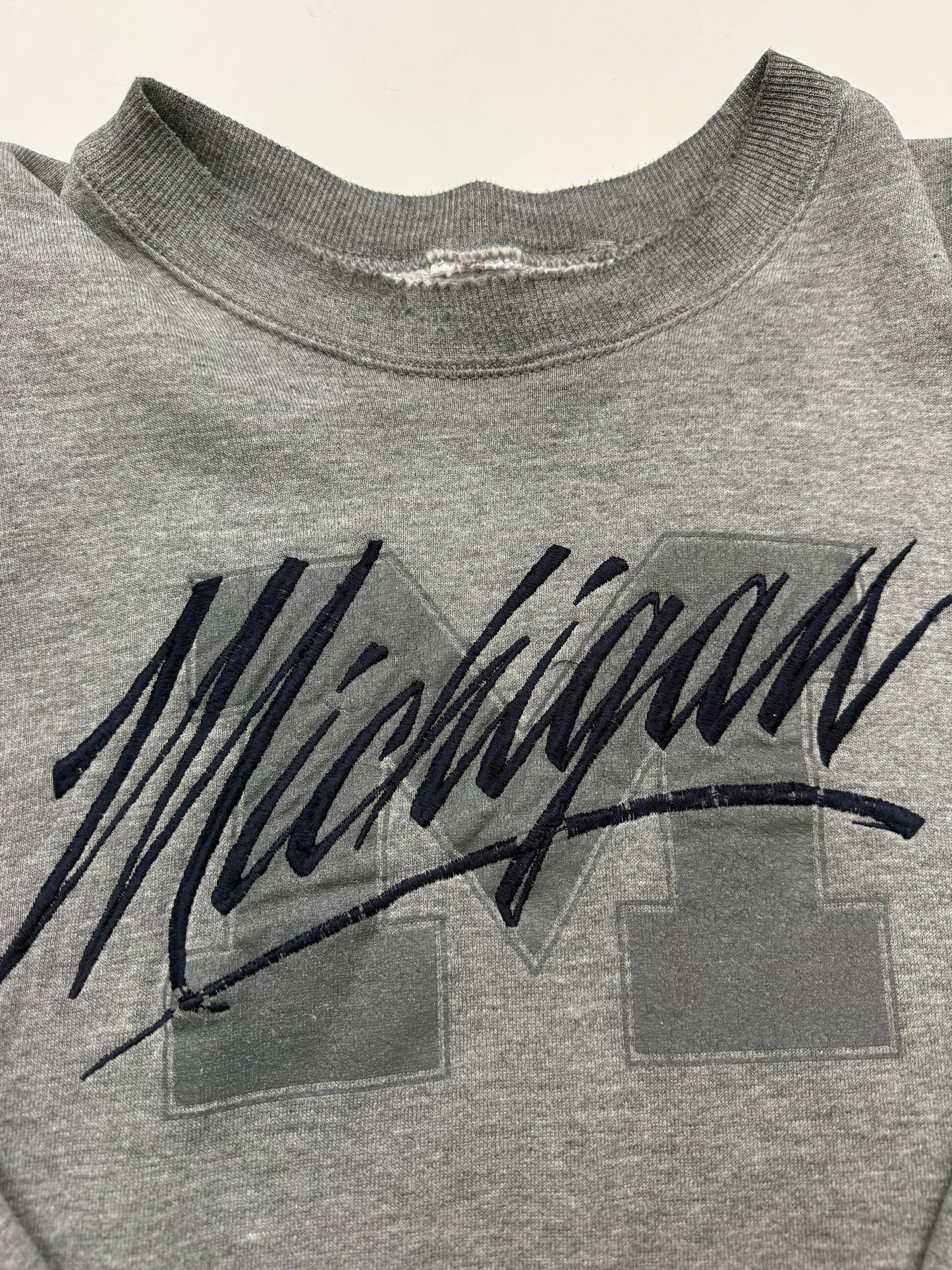 Vintage Michigan Wolverines NCAA Embroidered Script Crewneck Sweatshirt Size XL