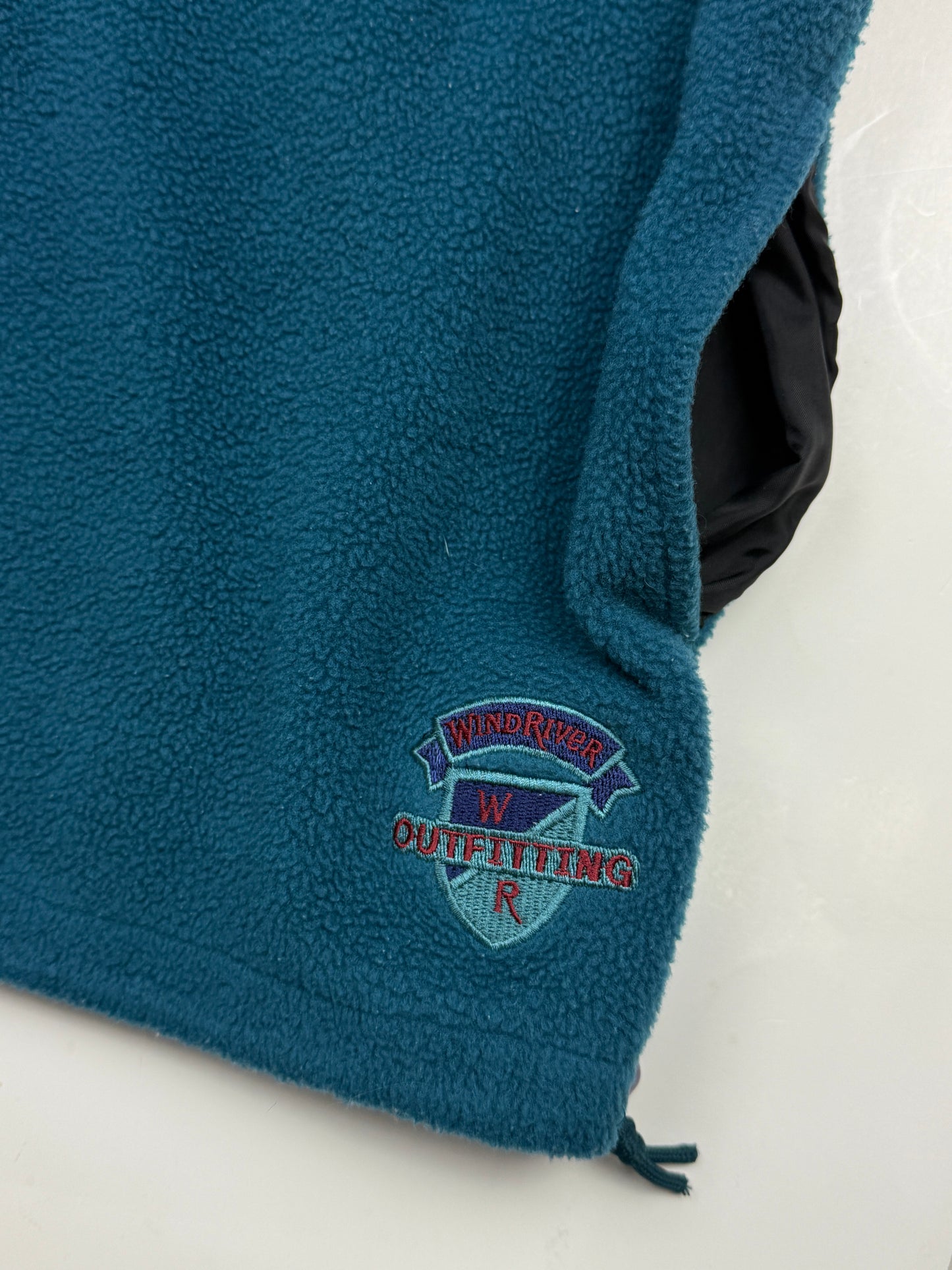Vintage 90s Wind River Outfitting Embroidered Crest 1/2 Zip Fleece Sweater Size M