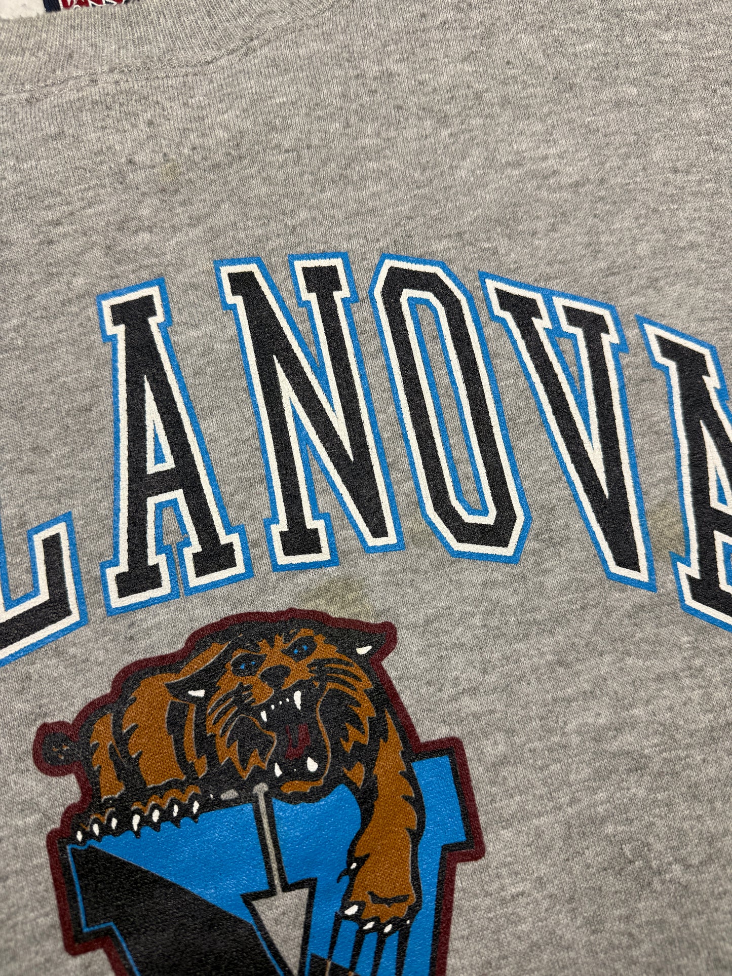 Vintage 90s Villanova Wildcats Basketball Collegiate Crest NCAA Sweatshirt Size XL