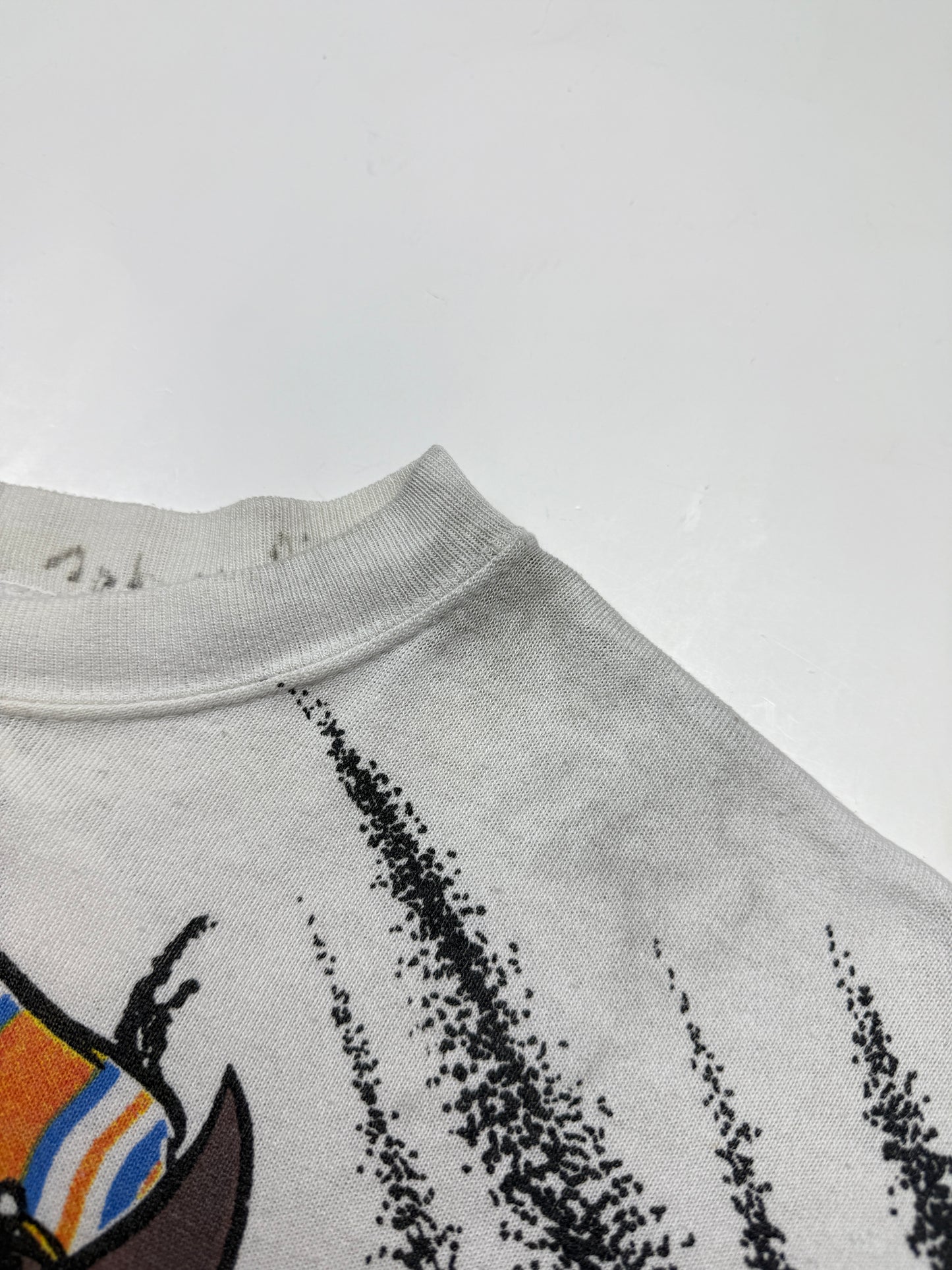Vintage 1995 Looney Tunes Taz Farmer All Over Cartoon Print Crewneck Sweatshirt Size L 90s