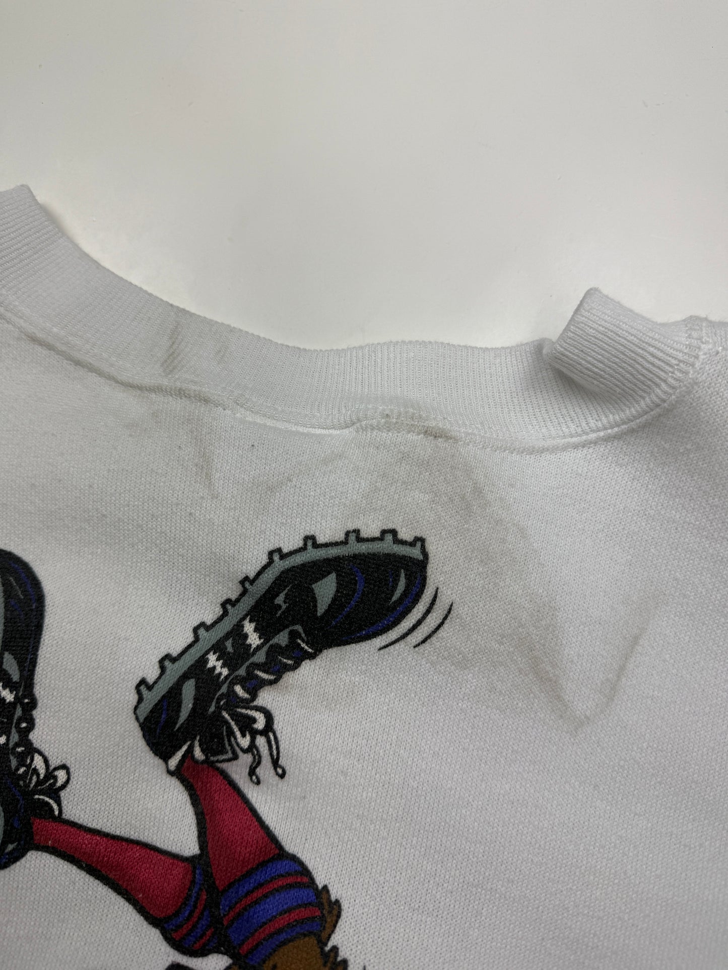 Vintage 1994 Looney Tunes Wile E Coyote Acme Extreme Soccer Sweatshirt Size S 90s