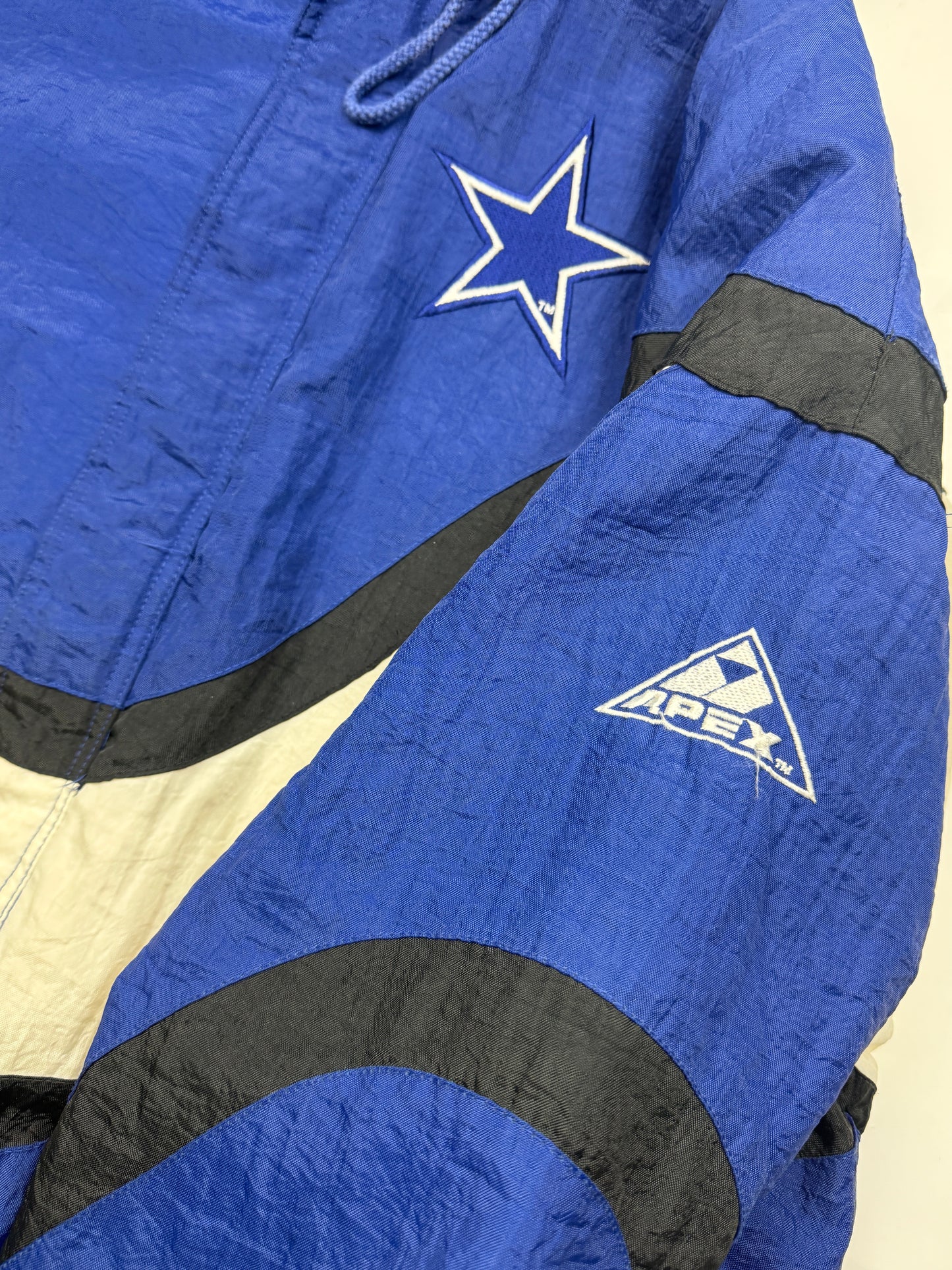 Vintage 90s Dallas Cowboys NFL Pro Line Insulated Nylon Apex One Side Line Jacket Size L