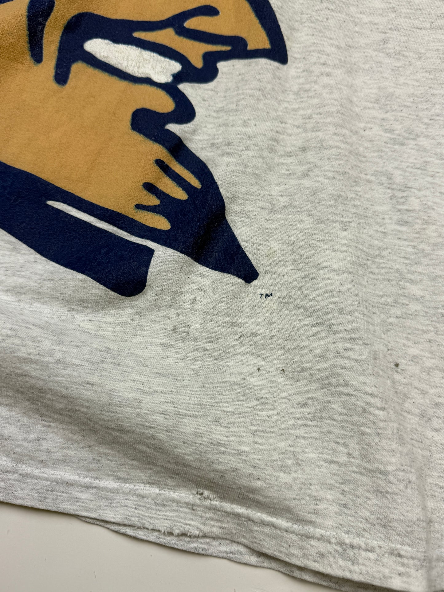 Vintage 90s Duke Blue Devils NCAA Big Spell Out Basketball Graphic T Shirt Size XXL