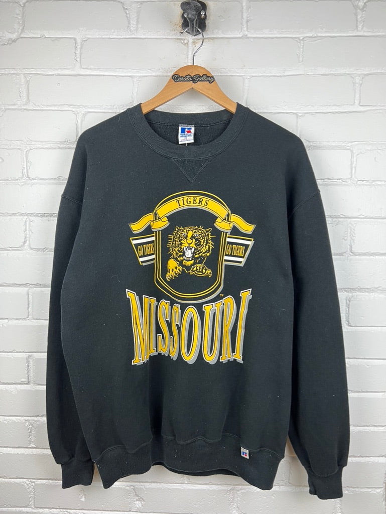Vitnage 90s Missouri Tigers NCAA Collegiate Russel Athletic Crewneck Sweatshirt Size XL