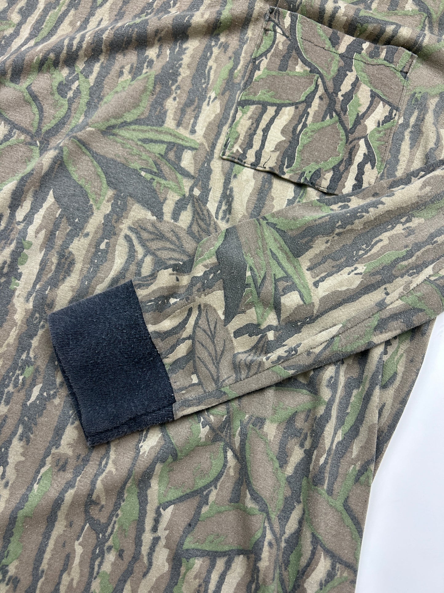 Vintage 80s/90s Spartan Real Tree Camo Hunting Pocket Long Sleeve T Shirt Size XXL
