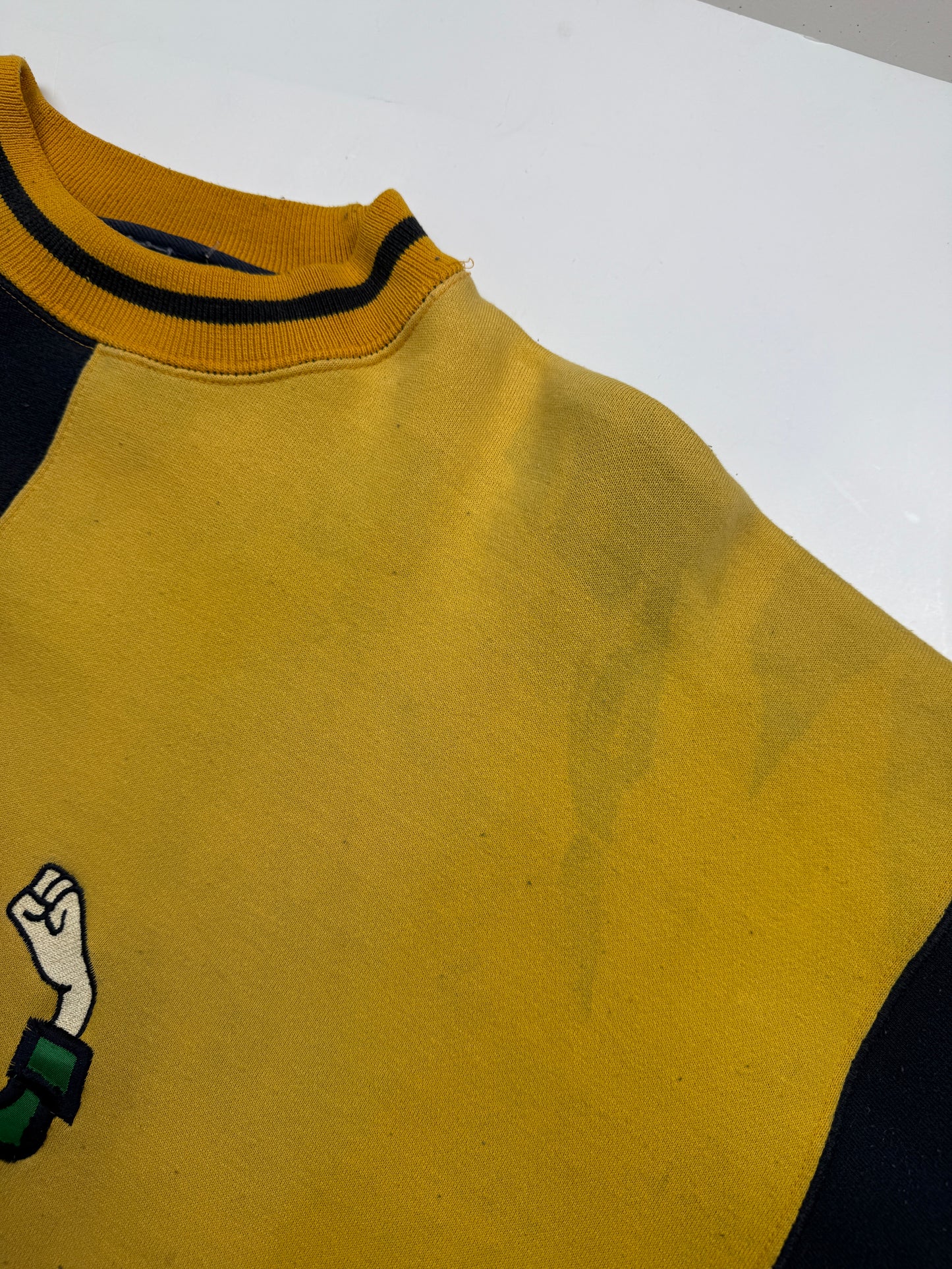 Vintage 90s Notre Dame Fighting Irish Embroidered Logo Split Two Tone Sweatshirt Size XL