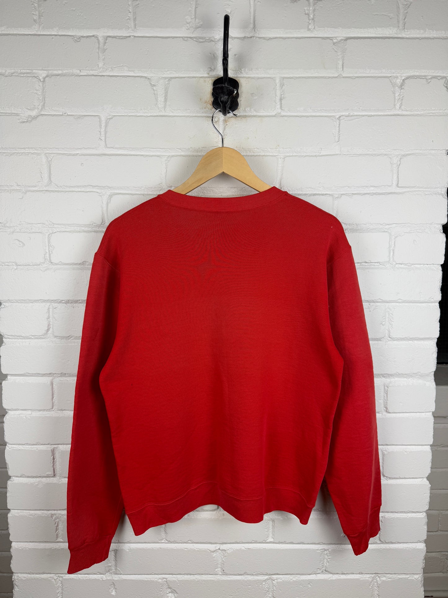 Vintage 80s/90s Russell Athletic Cropped Boxy Fit Blank Crewneck Sweatshirt Size M Red
