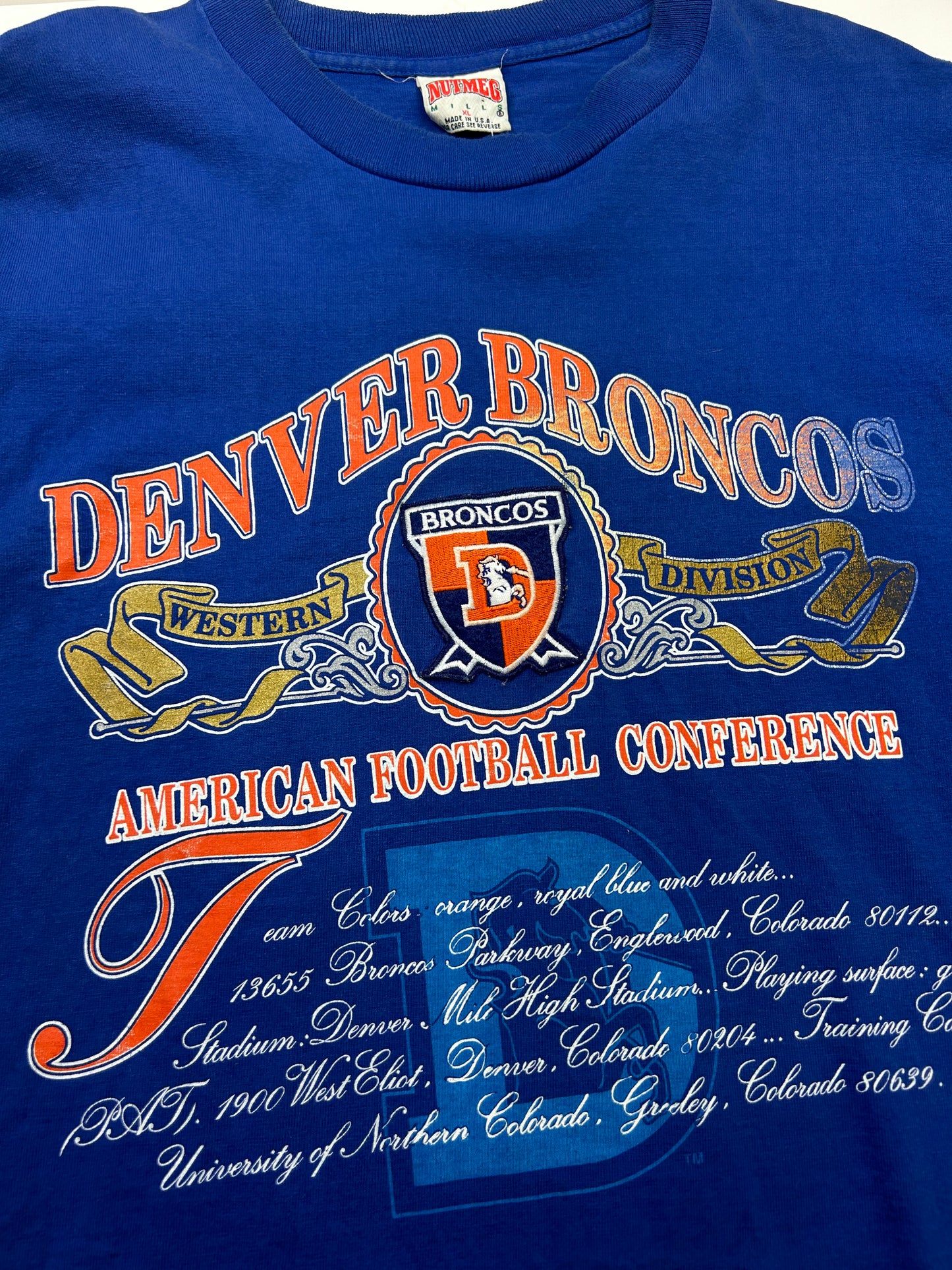 Vintage 90s Denver Broncos NFL Football Crest Graphic Nutmeg T Shirt Size XL