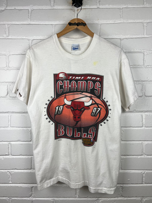 Vintage 1997 Chicago Bulls 5 Time NBA Champs Salem Sportswear T Shirt Size L 90s