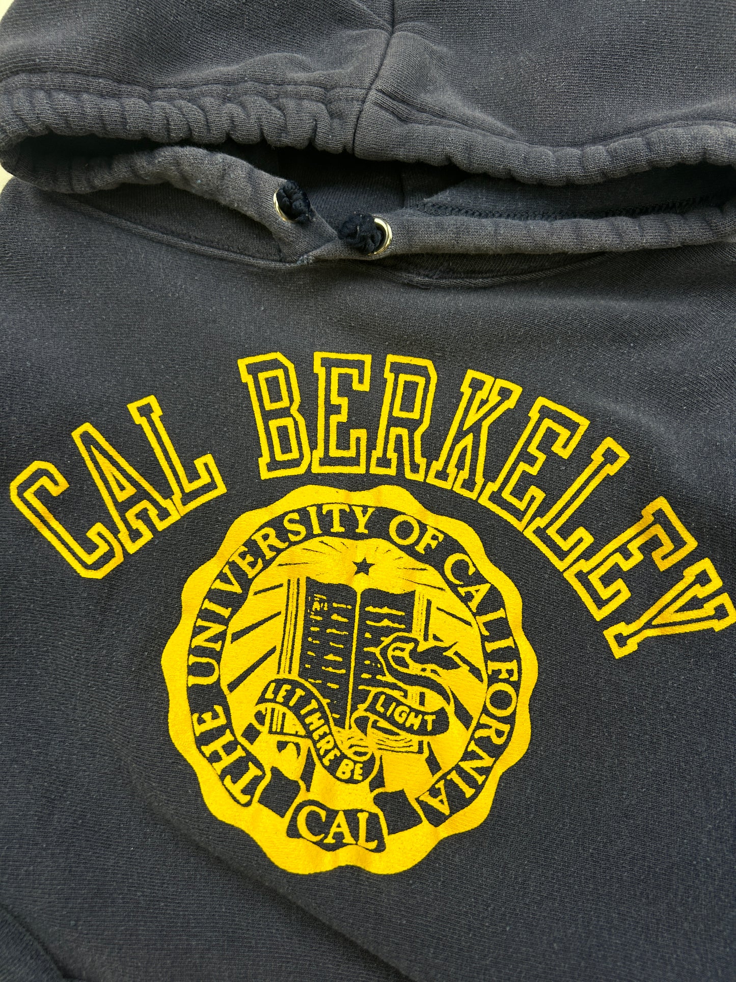 Vintage 80s/90s CAL Berkeley Collegiate Crest Heavy Weight Hooded Sweatshirt Size L