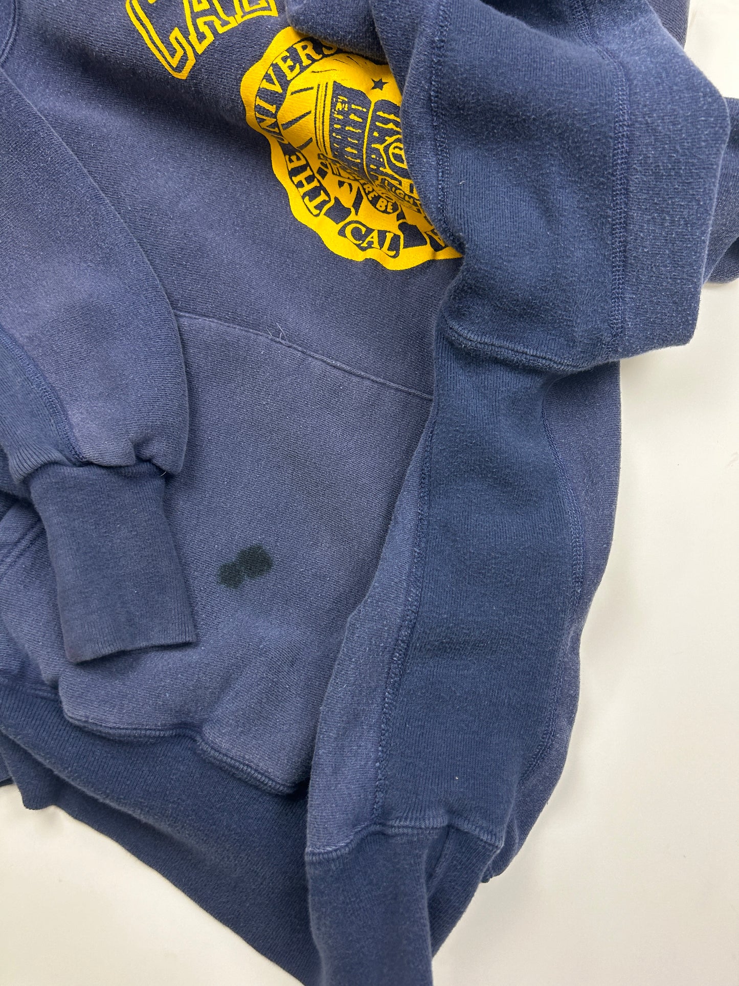 Vintage 80s/90s CAL Berkeley Collegiate Crest Heavy Weight Hooded Sweatshirt Size L