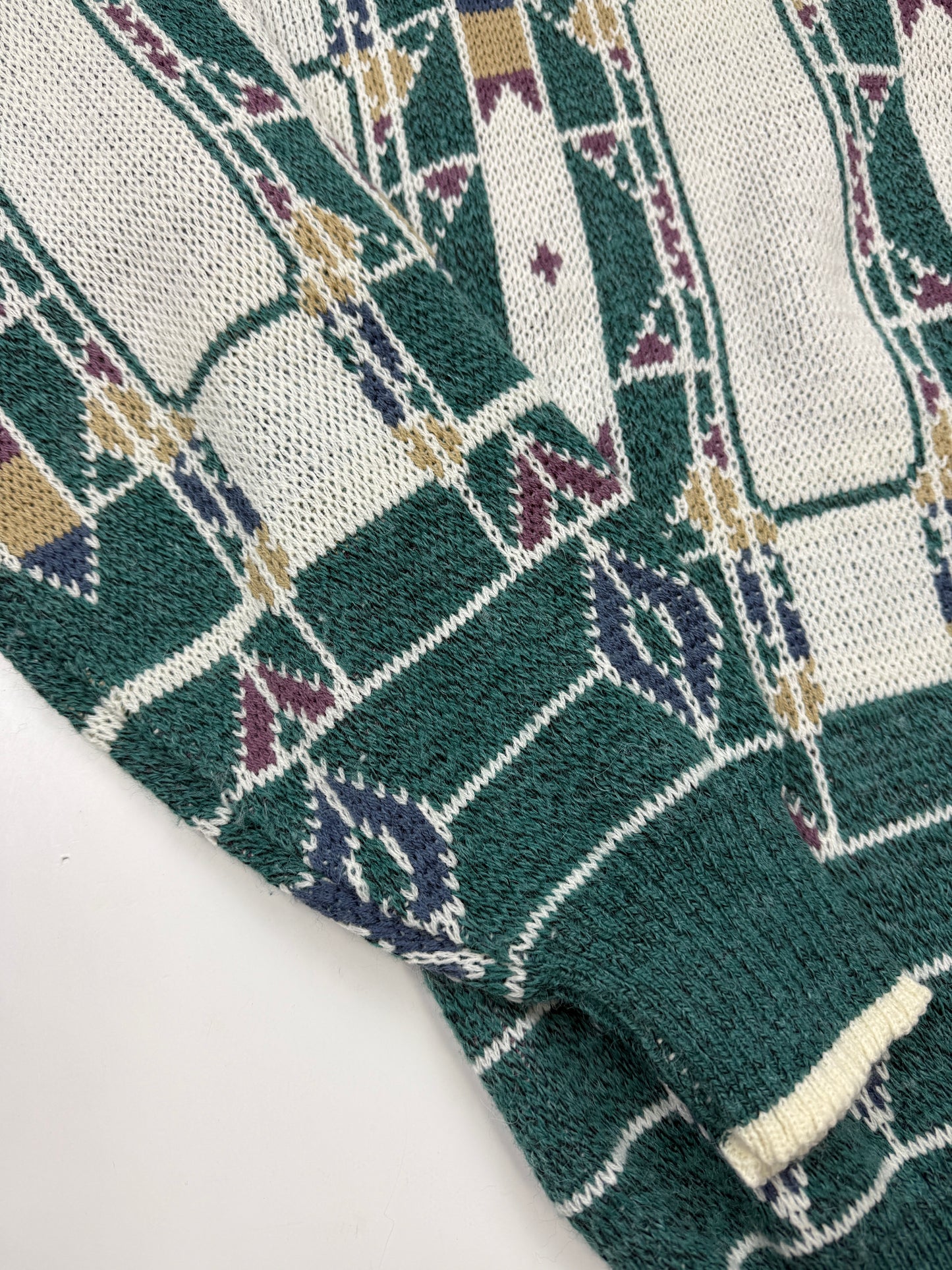 Vintage 90s Hennesy By Van Heusen Abstract Print Acrylic Knit Sweater Size L