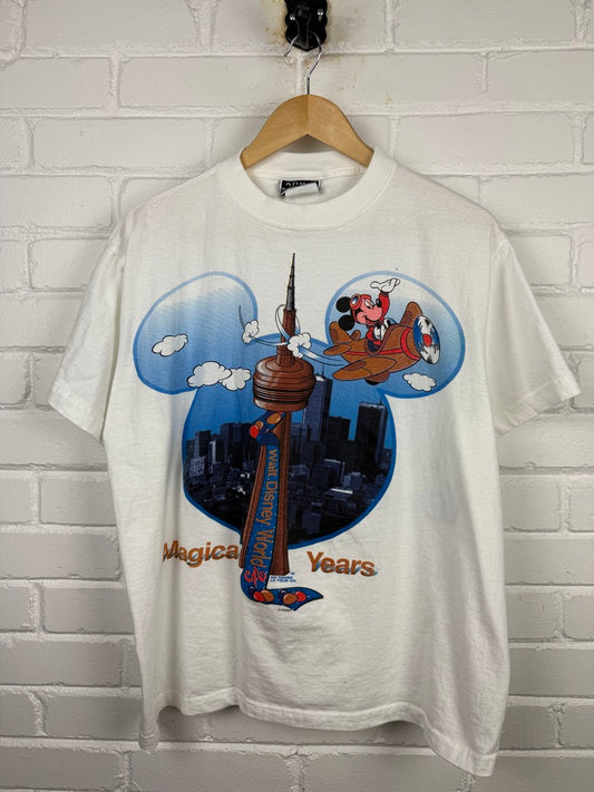 Vintage Disney World 25 Mgical Years Toronto CN Tower Mikey Genie T Shirt Size M