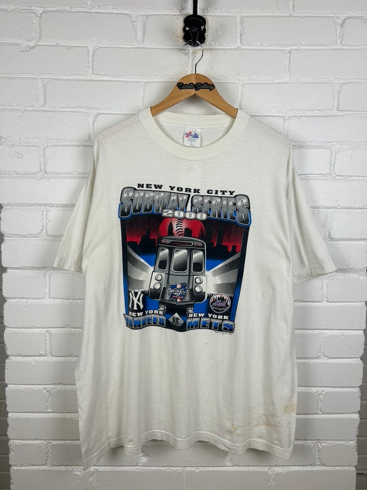 Vintage 2000 New York Subway Series Yankees Vs Mets MLB Baseball T Shirt Size XL