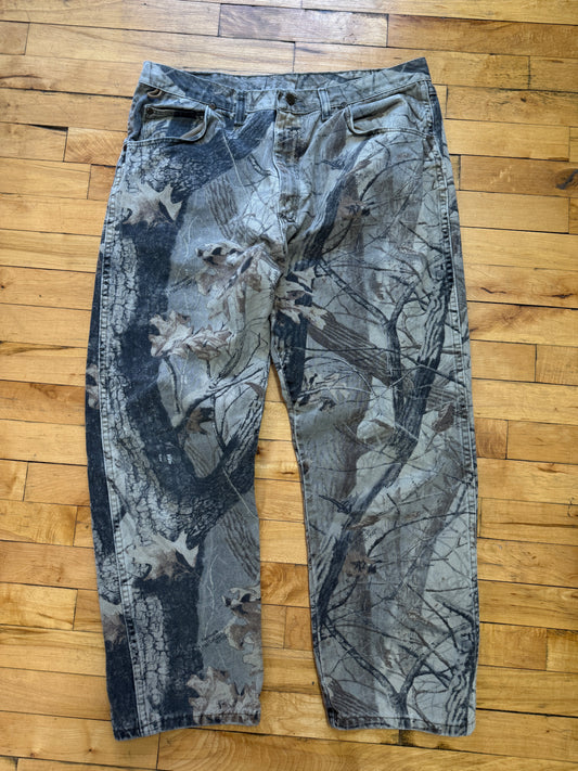 Vintage Wrangler Rugged Wear Real Tree Hardwood Camo Denim Pants Size 36W