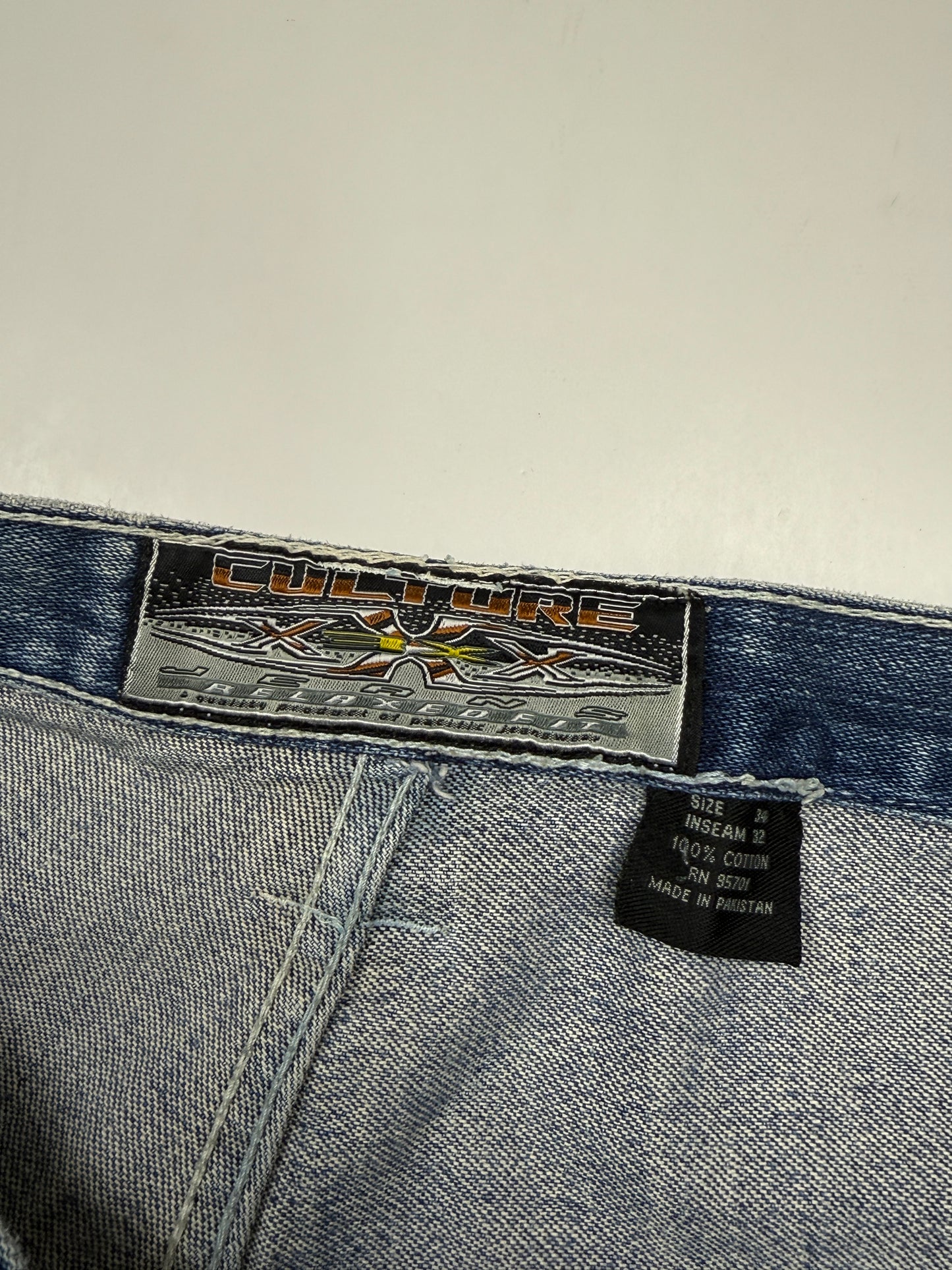 Vintage Y2K Culture XXX Carpenter Style Relaxed Fit Medium Sand Blasted Denim Jeans Pants Size 34W
