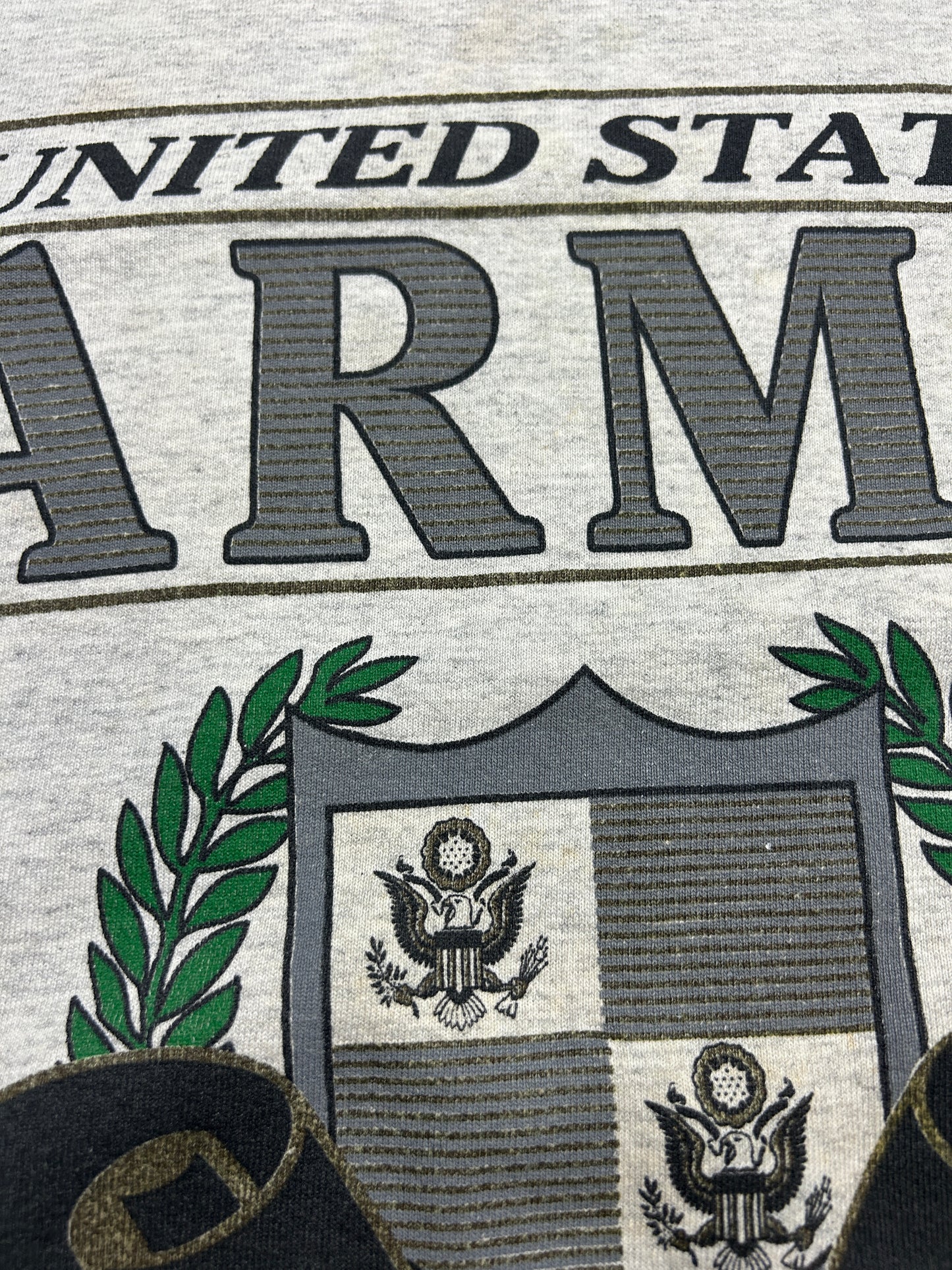 Vintage 90s United States Army Crest Logo Baumholder Germany Crewneck Sweatshirt Size L