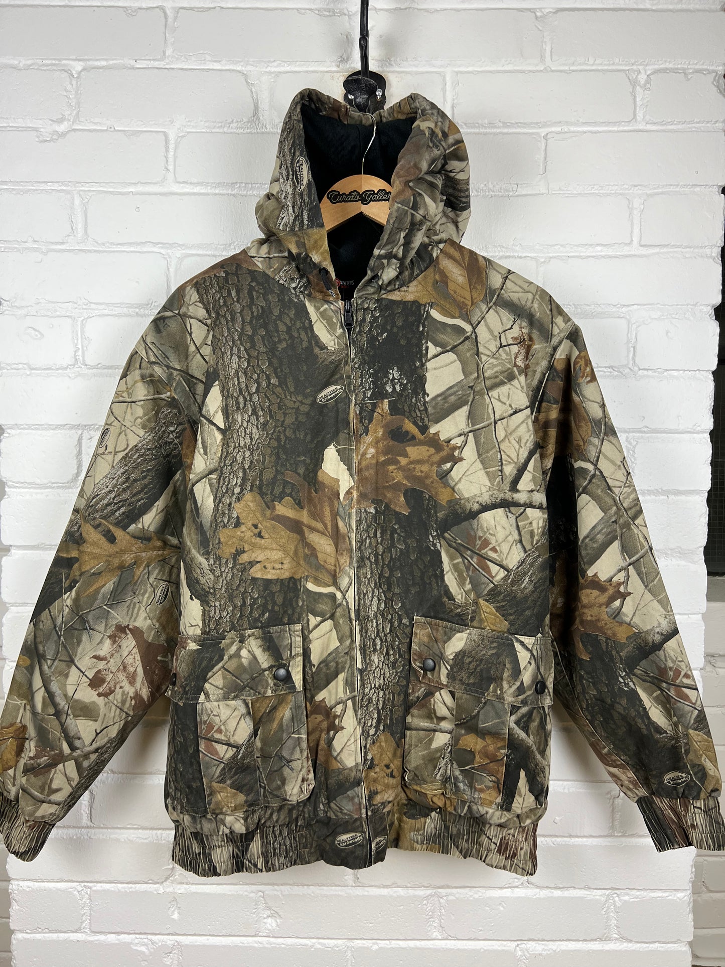 Outfitters Ridge Real Tree Hardwood Camo Insulated Hooded Bomber Jacket Size L