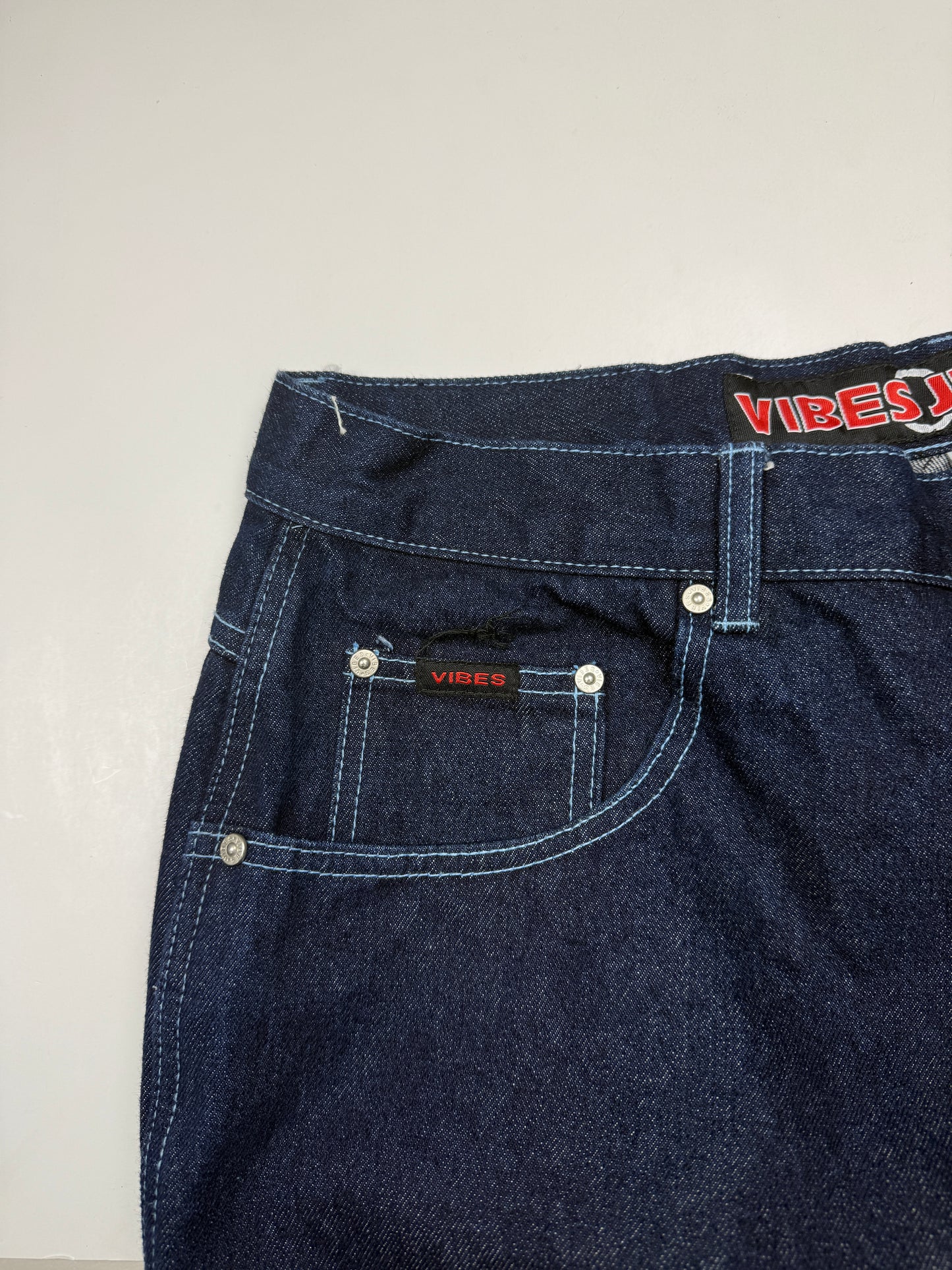 Vintage Y2K Vibes Jeans Embroidered Back Pocket Dark Blue Baggy Denim Pants Size 38W