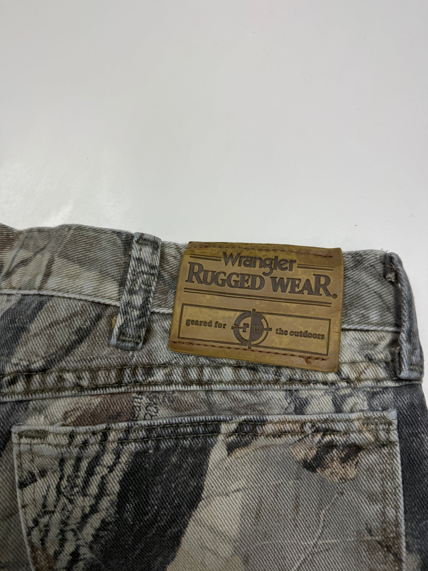 Vintage Wrangler Rugged Wear Real Tree Hardwood Camo Denim Pants Size 36W