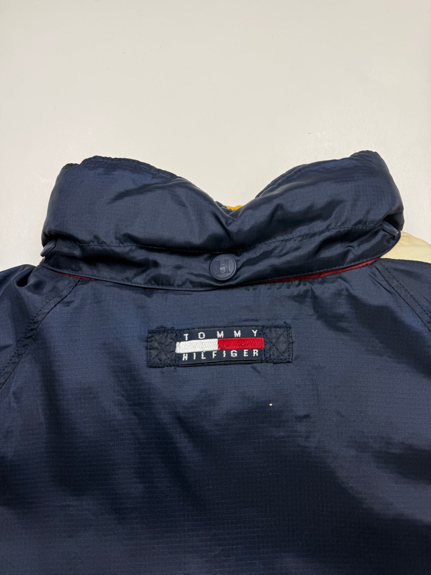 Vintage 90s Tommy Hilfiger Embroidered Flag Down Feathers Insulated Puffer Jacket Size L