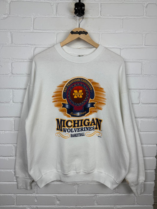Vintage 1997 Michigan Wolverines Basketball NCAA Records Collegiate Crest Sweatshirt Size XL