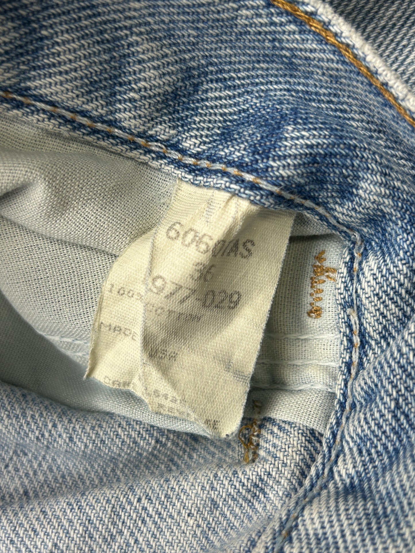 Vintage Wrangler Hero Light Wash Jean Jort Shorts Size 35W