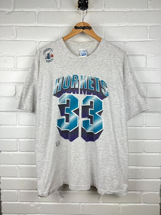 Vintage 90s Alonzo Mourning #33 Chrolette Hornets Salem Sportswear NBA T Shirt Size XL