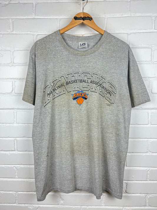 Vintage New York Knicks NBA Basketball Arc Spell Out T Shirt Size Large