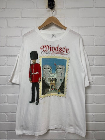 Vintage 90s Windsor Castle The Queens Guards Stamp Graphic T Shirt Size XXL