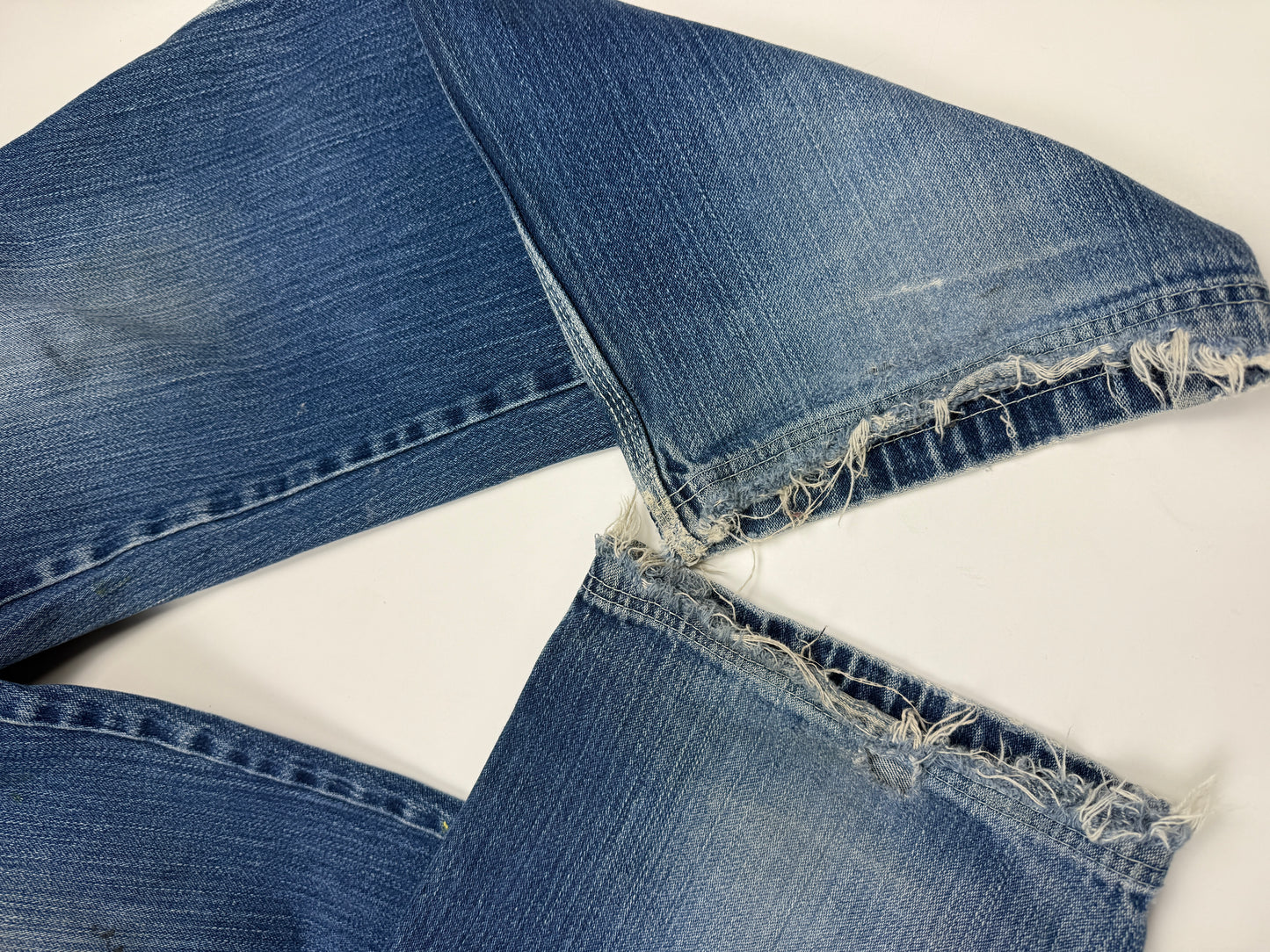 Vintage Y2K Culture XXX Carpenter Style Relaxed Fit Medium Sand Blasted Denim Jeans Pants Size 34W