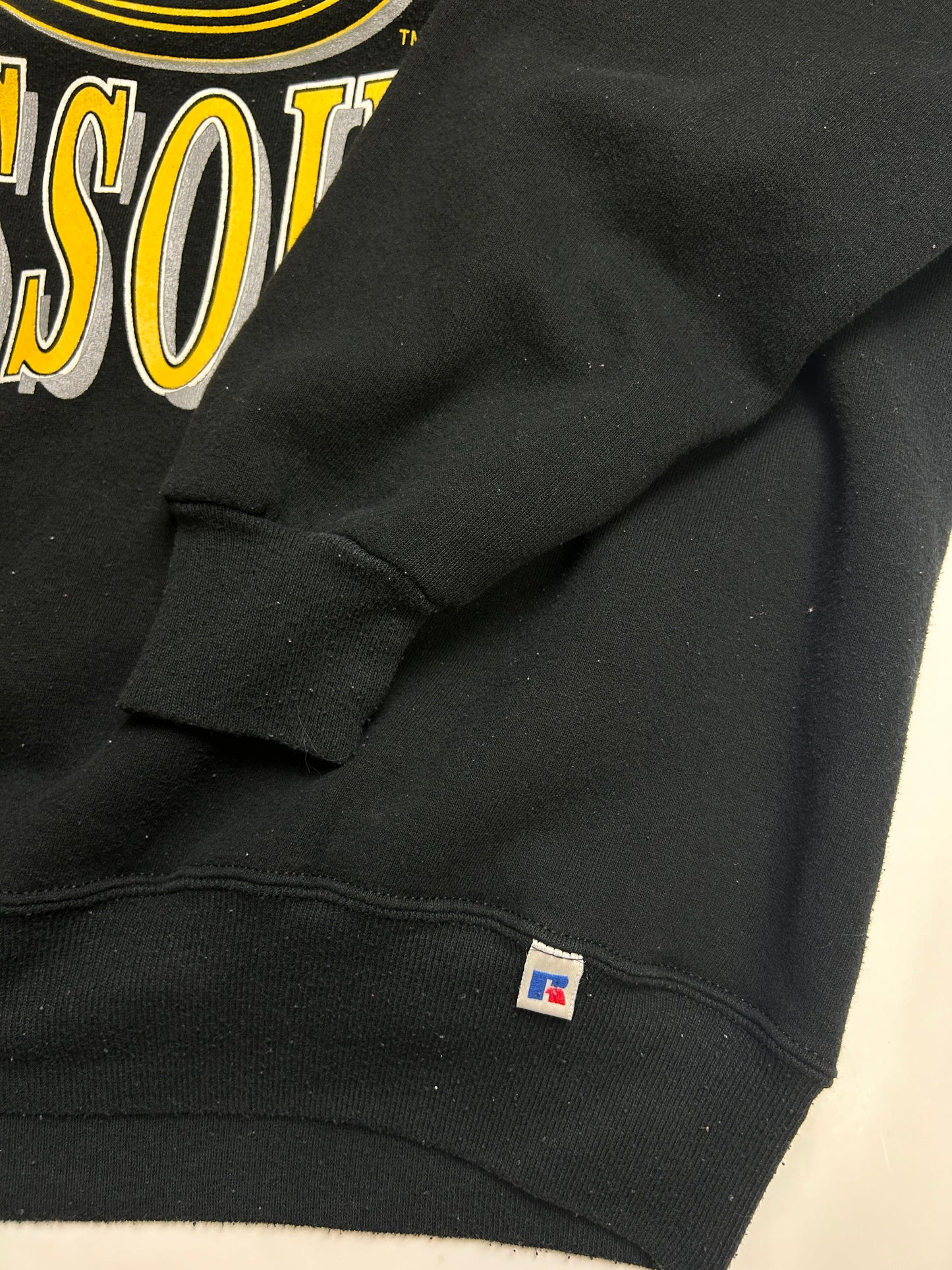 Vitnage 90s Missouri Tigers NCAA Collegiate Russel Athletic Crewneck Sweatshirt Size XL