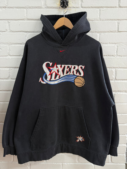 Vintage Y2K Philadelphia Sixers 76ers Nike Team Middle Swoosh Embroidered Hooded Sweatshirt Size XL