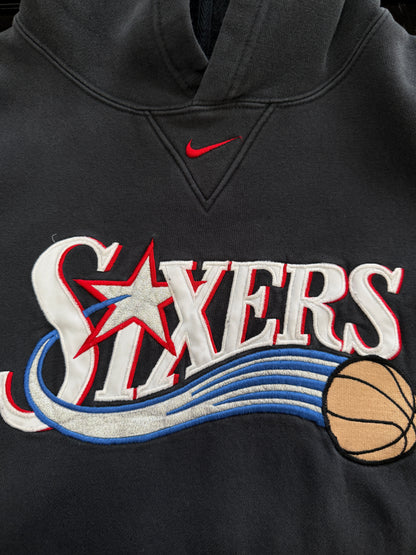 Vintage Y2K Philadelphia Sixers 76ers Nike Team Middle Swoosh Embroidered Hooded Sweatshirt Size XL