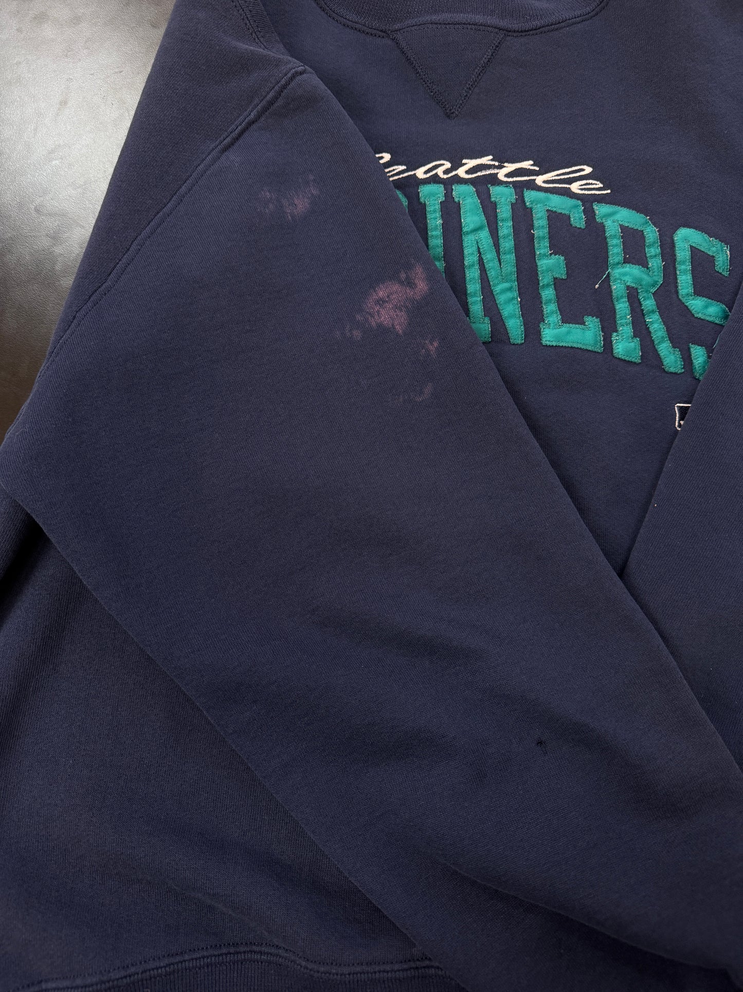 Vintage 90s Seattle Mariners MLB Baseball Embroidered Russell Athletic Sweatshirt Size L