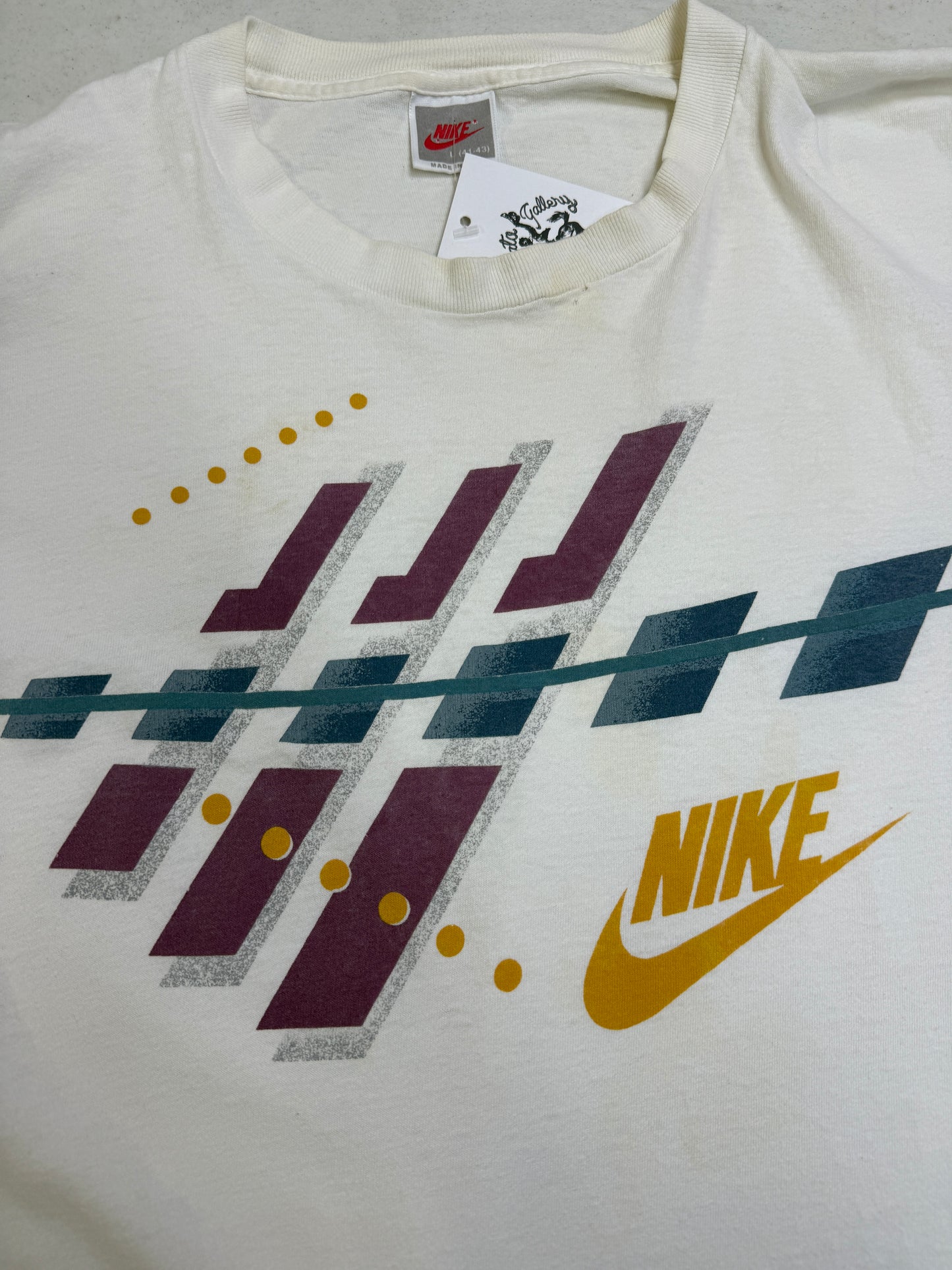 Vintage 80s/90s Nike Graphic Spell Out T Shirt Size L White