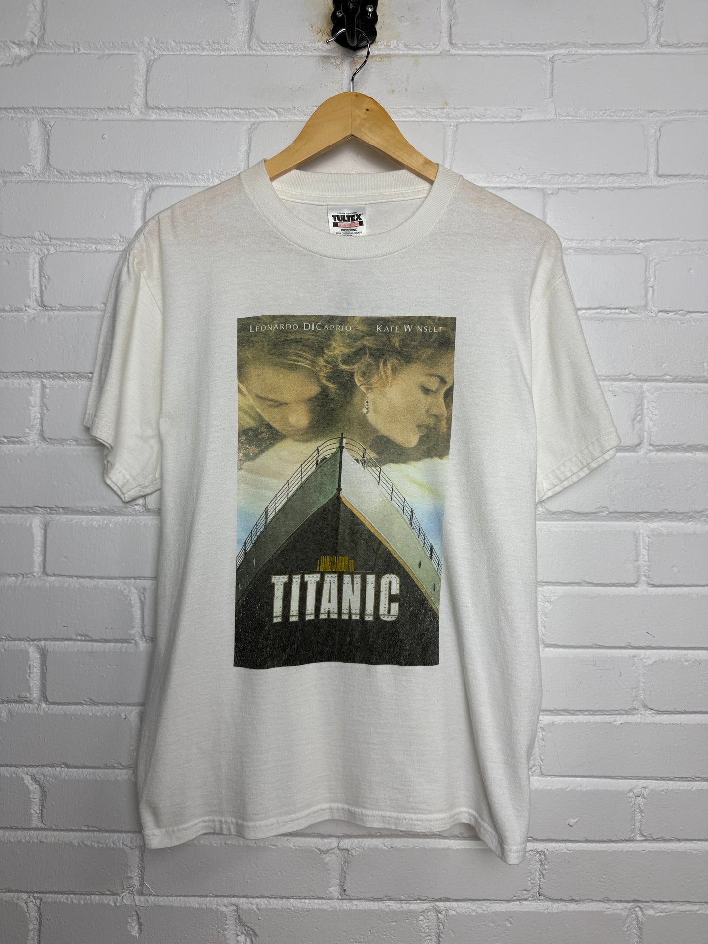 Vintage 1997 Titanic Movie Promo Poster Leonardo DiCaprio T Shirt Size M